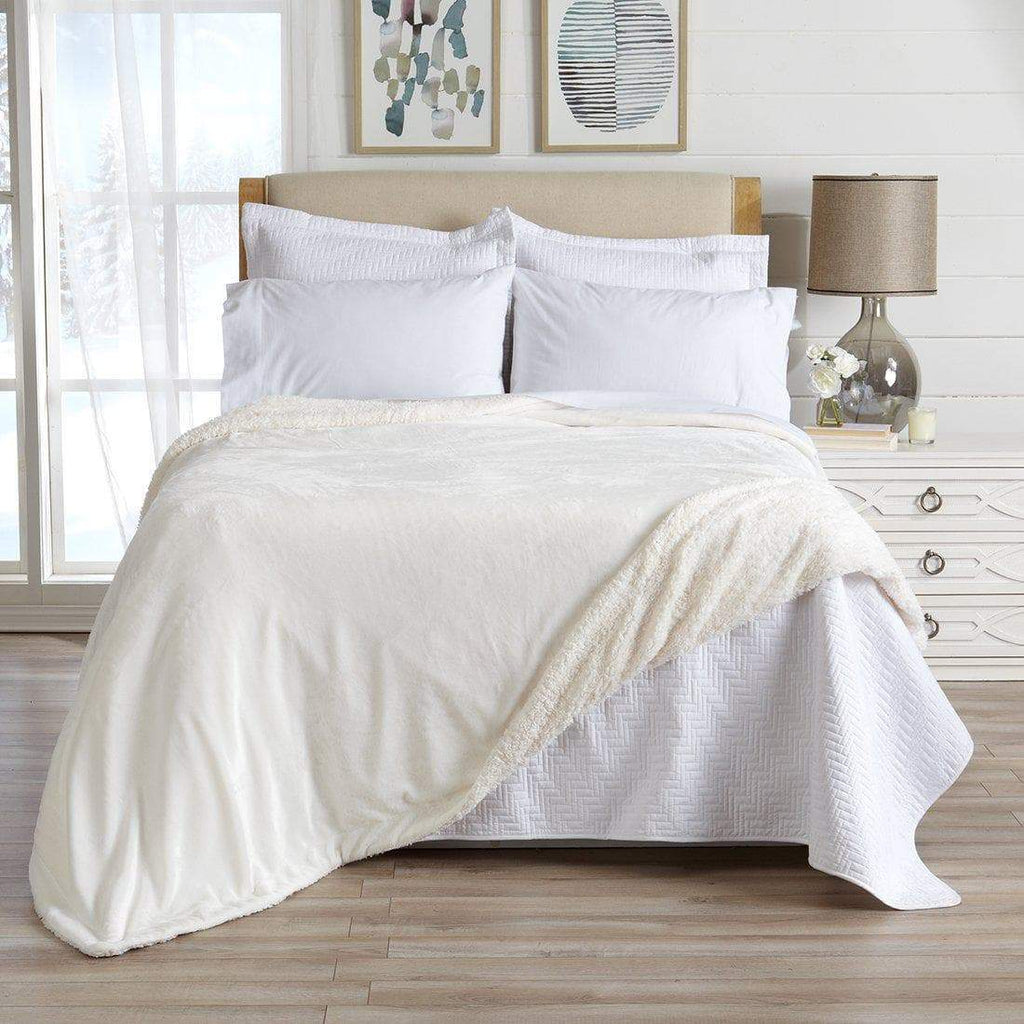 Velvet Plush Sherpa Luxury Bed Blanket
